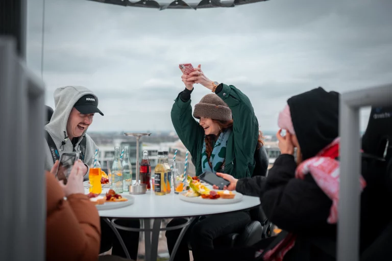 Valentinstag Geschenk Erlebnisgutschein Idee